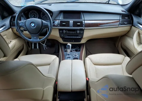 2011 BMW X5 xDrive50I z USA, uszkodzony, nr VIN 5UXZV8C54BL420147